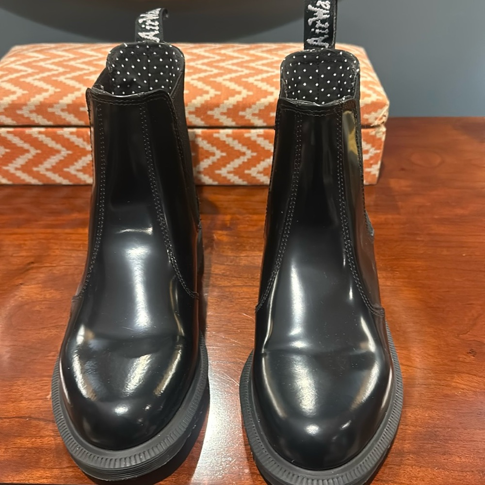 Dr Marten’s slip on combat:Chelsea boot